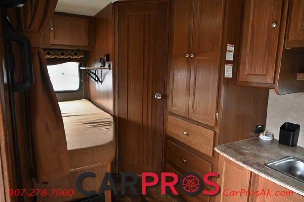 2017 Forest River Leprechaun M-230CB - 6.8L V10 Triton - 4.0 kW Onan Generator - 3 Burner Stove - Microwave - Refrigerator - Sleeps 7 - Power Awning - Bathroom w/ Shower - Queen Bed - Tow Package Anchorage AK