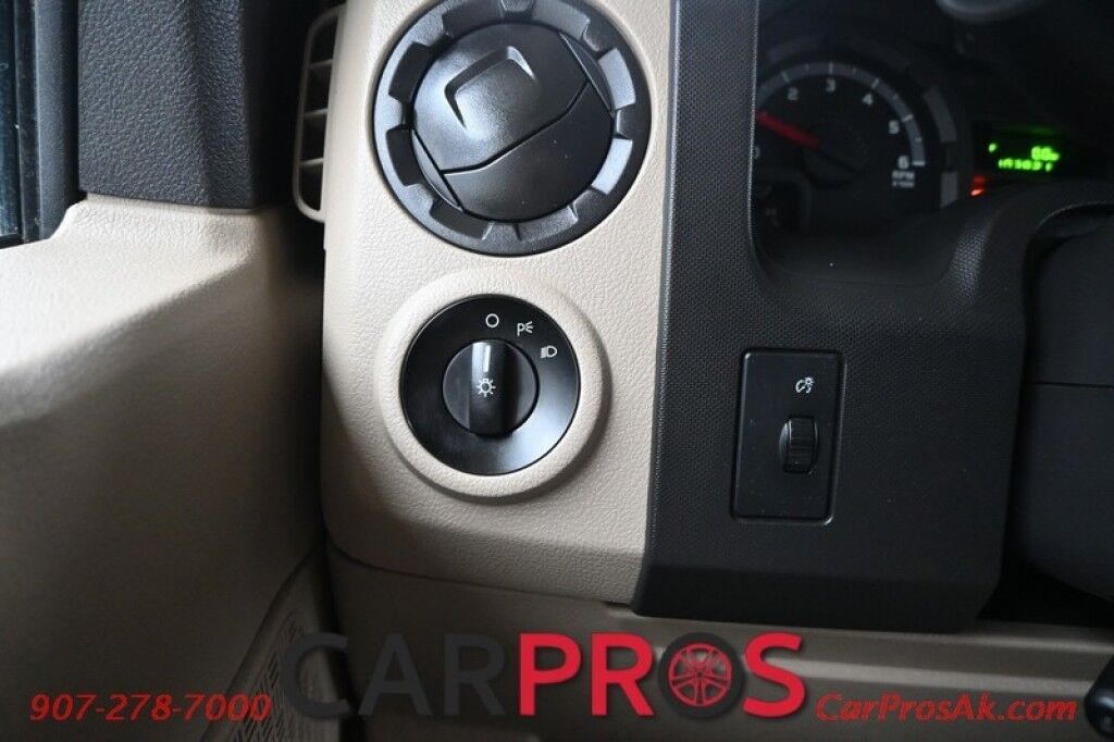 2017 Forest River Leprechaun M-230CB - 6.8L V10 Triton - 4.0 kW Onan Generator - 3 Burner Stove - Microwave - Refrigerator - Sleeps 7 - Power Awning - Bathroom w/ Shower - Queen Bed - Tow Package Anchorage AK