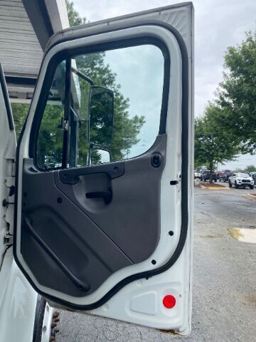2017 Freightliner M2 106 4 CAR CARRIER ROLLBACK TRUCK CUMMINS Charlotte NC