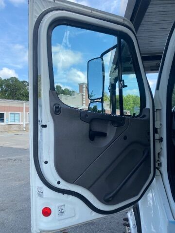 2017 Freightliner M2 106 4 CARS HAULER ROLLBACK Dallas NC