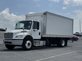 Freightliner M2 18 Ft Box Truck 2017