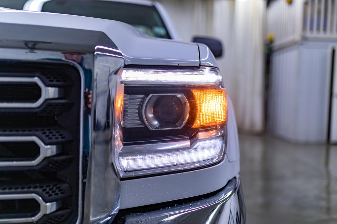 2017 GMC 2500HD 4x4 Reg Cab Sierra Longbox Red Deer AB