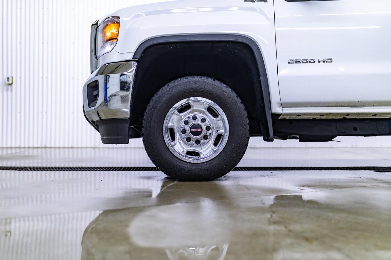 2017 GMC 2500HD 4x4 Reg Cab Sierra Longbox Red Deer AB