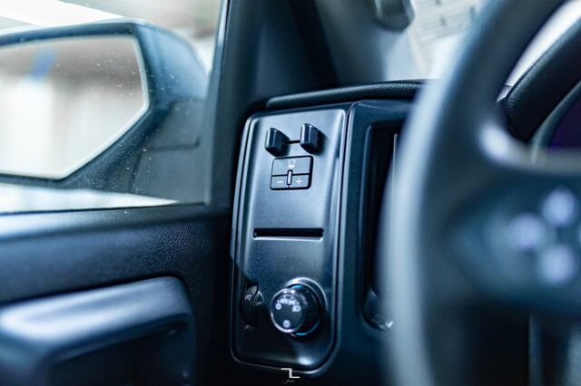 2017 GMC 2500HD 4x4 Reg Cab Sierra Longbox Red Deer AB