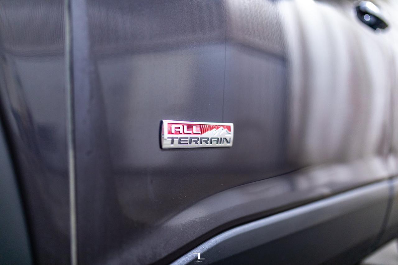 2017 GMC Acadia AWD SLT All Terrain Leather Nav BCam Red Deer AB