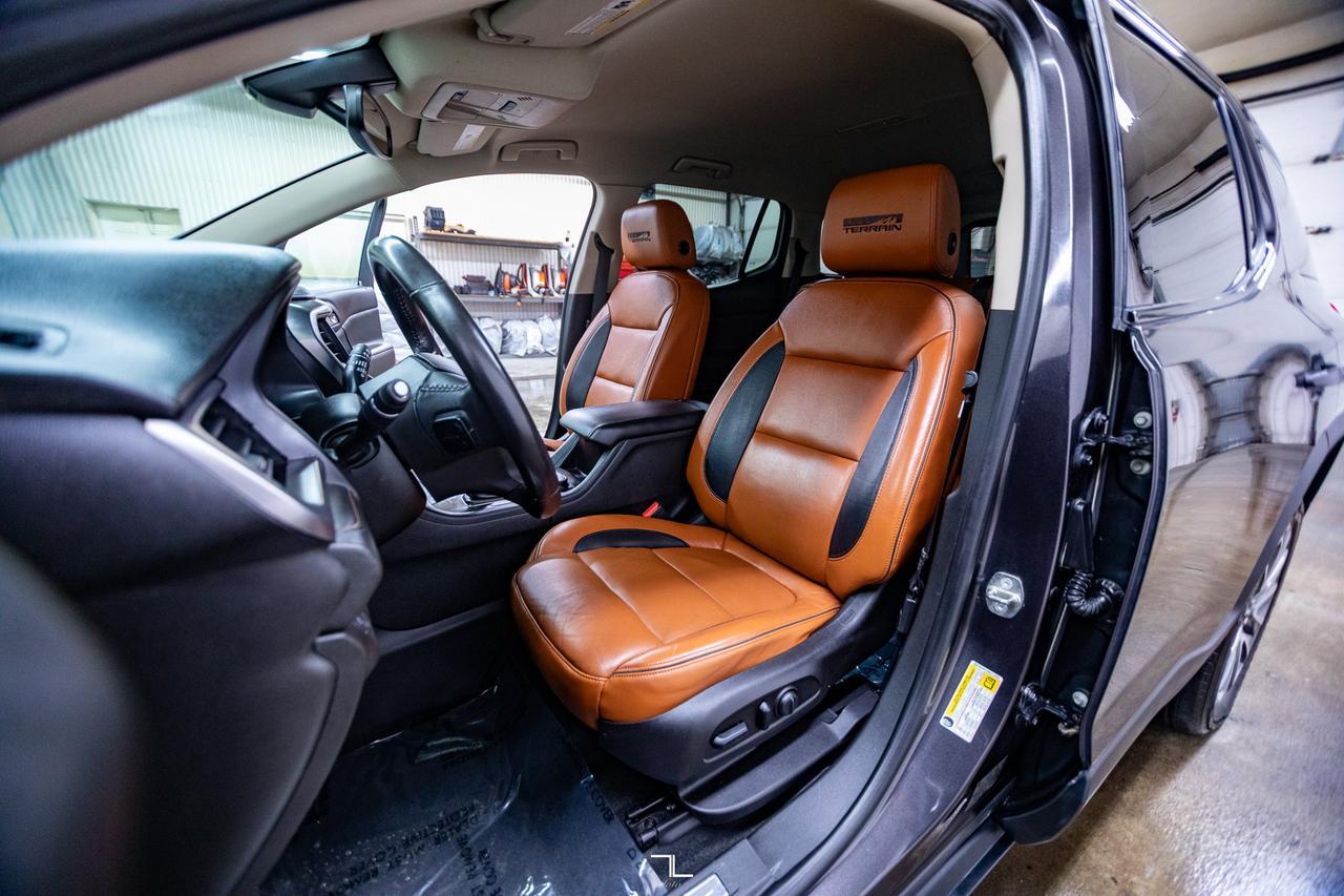 2017 GMC Acadia AWD SLT All Terrain Leather Nav BCam Red Deer AB