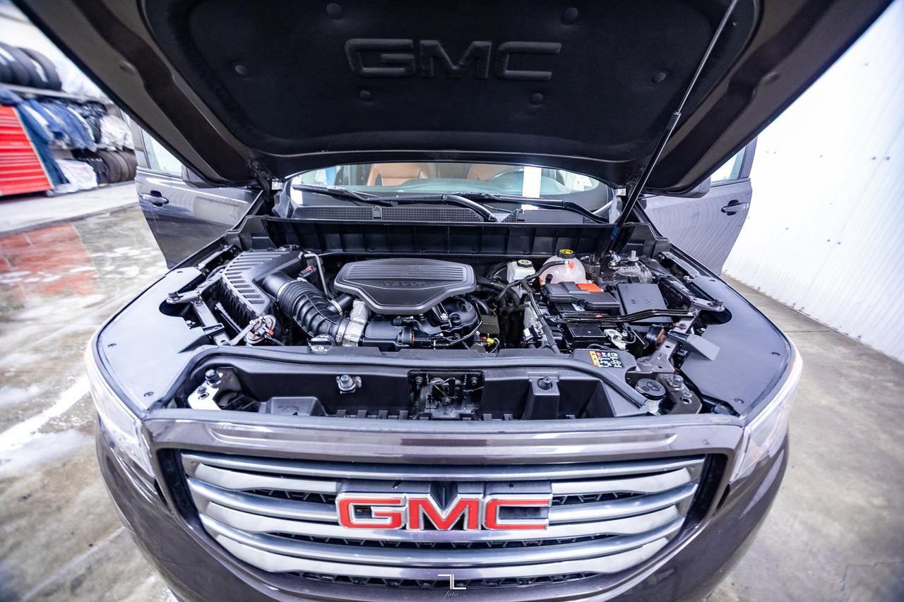 2017 GMC Acadia AWD SLT All Terrain Leather Nav BCam Red Deer AB