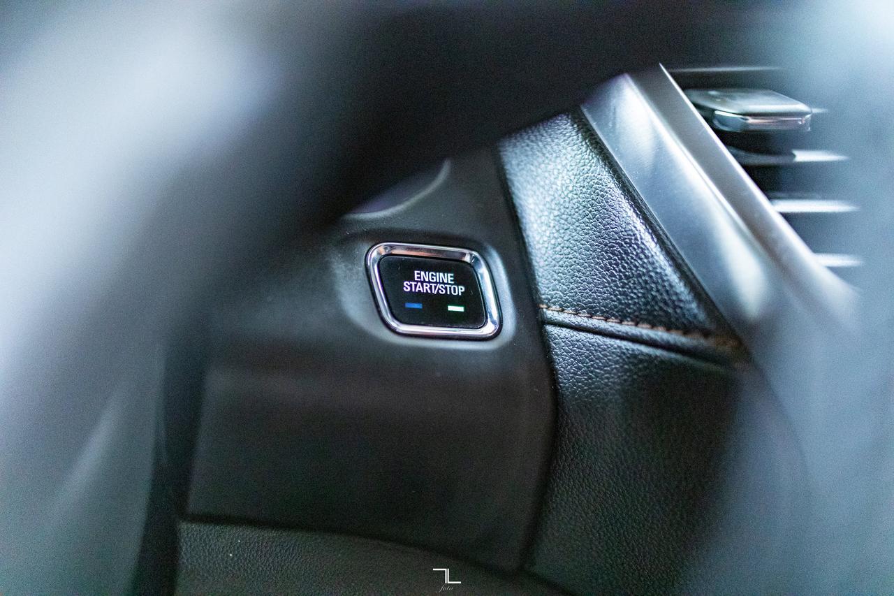 2017 GMC Acadia AWD SLT All Terrain Leather Nav BCam Red Deer AB