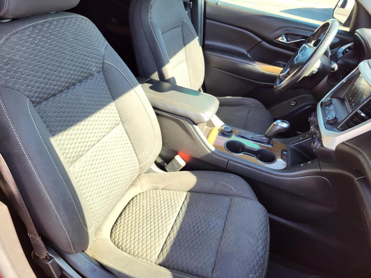 2017 GMC Acadia FWD 4dr SLE w/SLE-2 Beeville TX