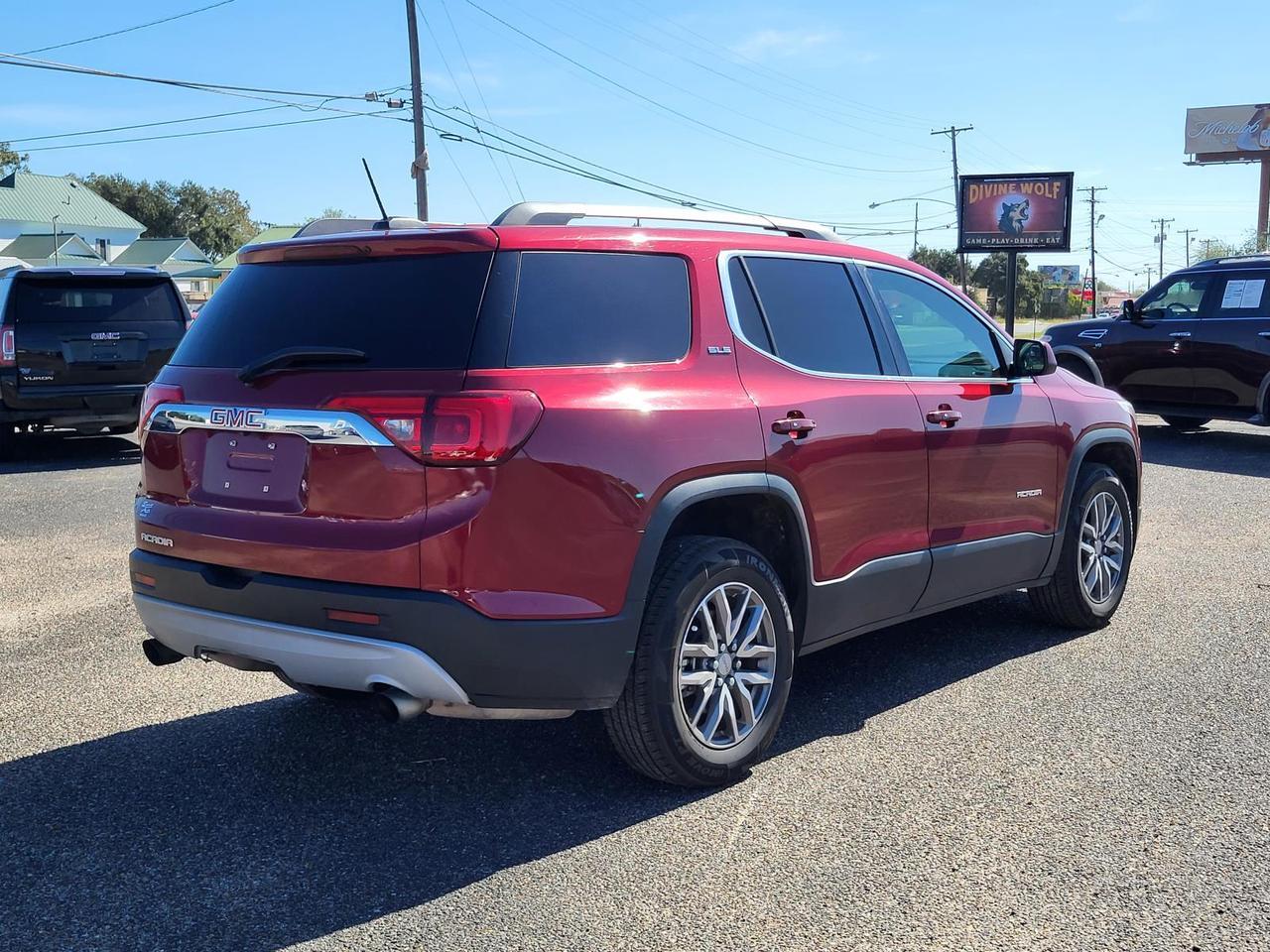 2017 GMC Acadia FWD 4dr SLE w/SLE-2