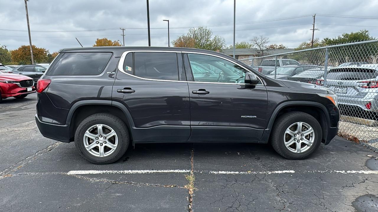 2017 GMC Acadia SLE