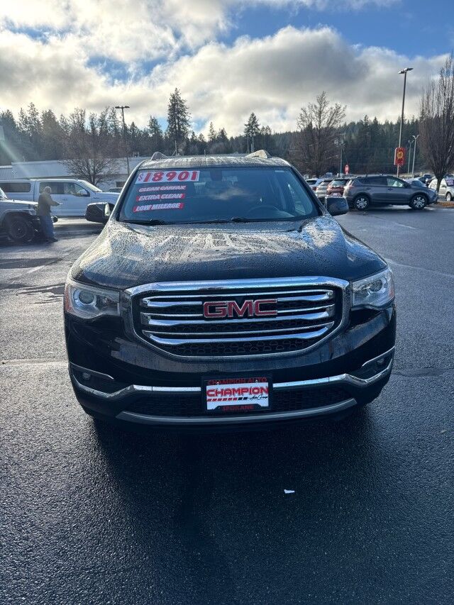 2017 GMC Acadia SLE