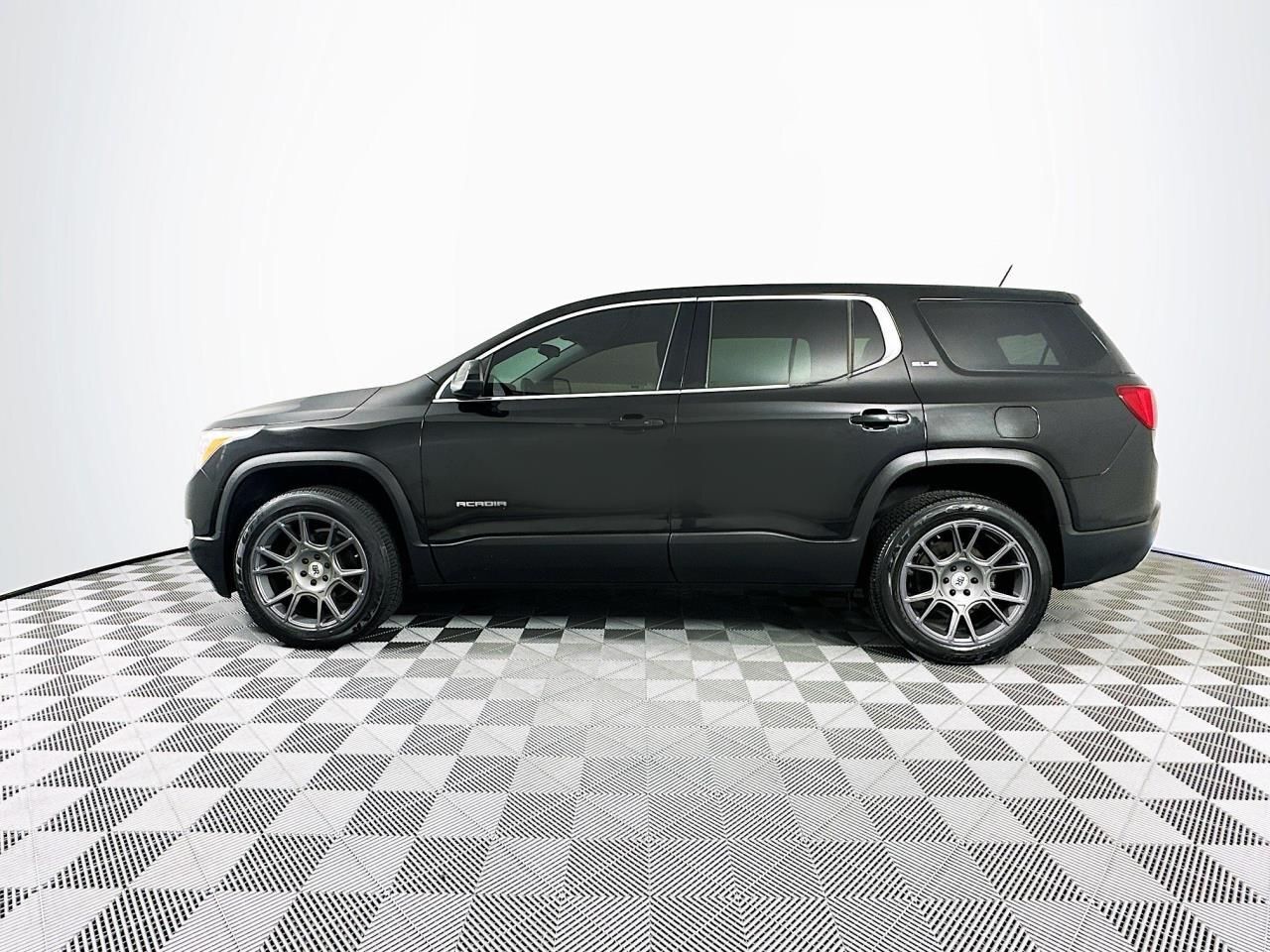 2017 GMC Acadia SLE Tacoma WA