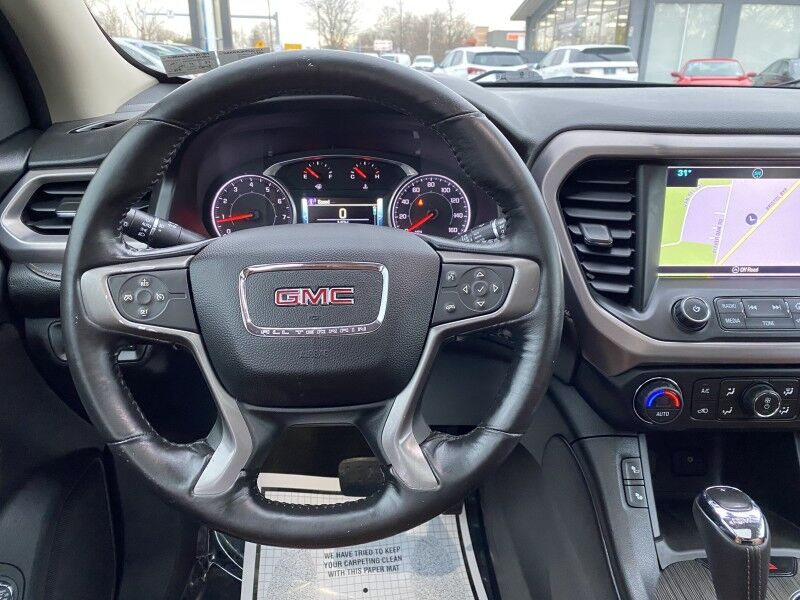 2017 GMC Acadia SLT