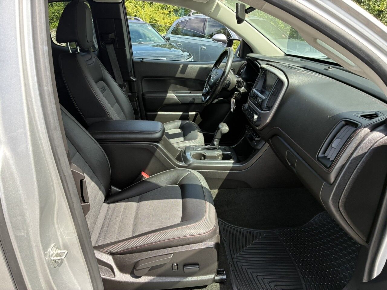 2017 GMC Canyon 4WD SLE Charlton MA