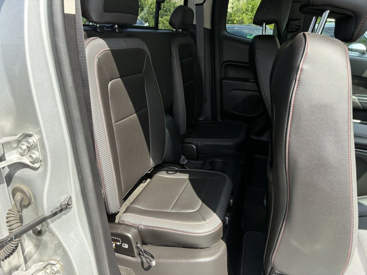 2017 GMC Canyon 4WD SLE Charlton MA