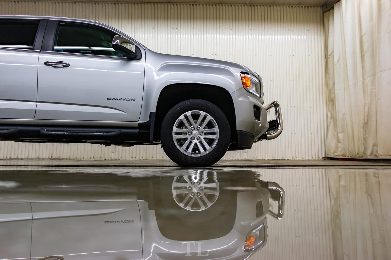 2017 GMC Canyon 4x4 Crew Cab SLT Diesel Leather Nav BCam Red Deer AB