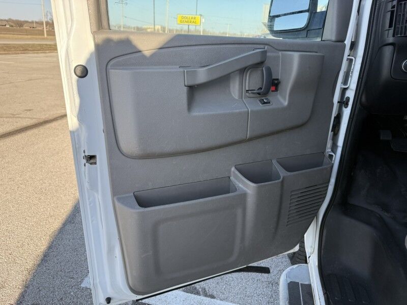 2017 GMC Savana 2500 Cargo Van Collinsville OK
