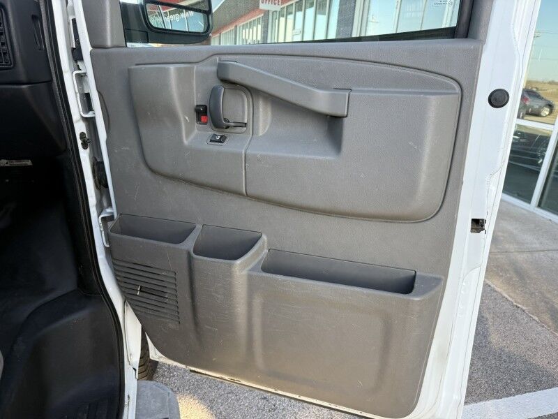 2017 GMC Savana 2500 Cargo Van Collinsville OK