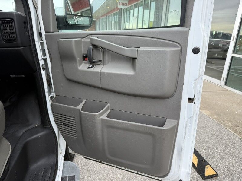 2017 GMC Savana 2500 Cargo Van Collinsville OK