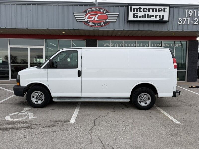 2017 GMC Savana 2500 Cargo Van