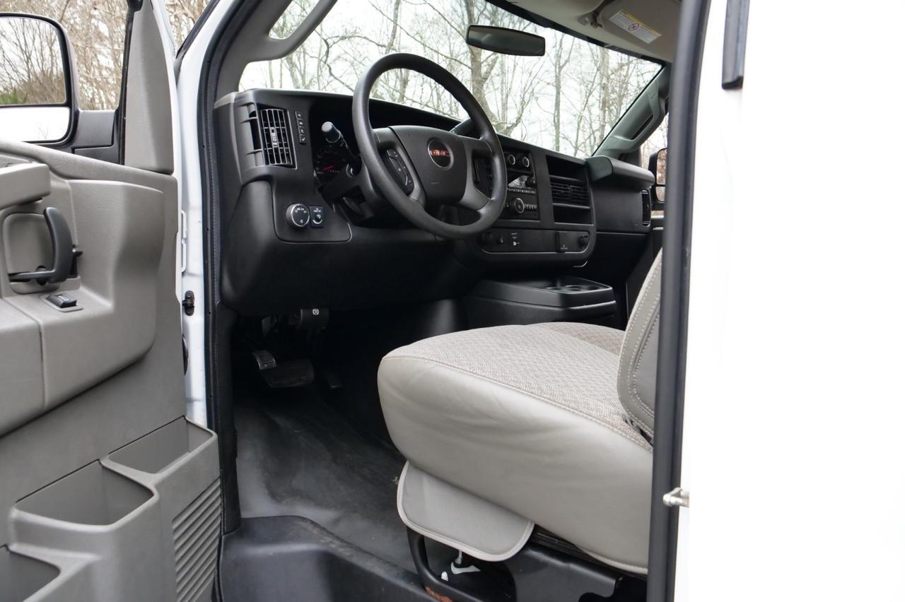 2017 GMC Savana 2500 Cargo Van / Convenience Package / Cruise Control! Lincolnton NC