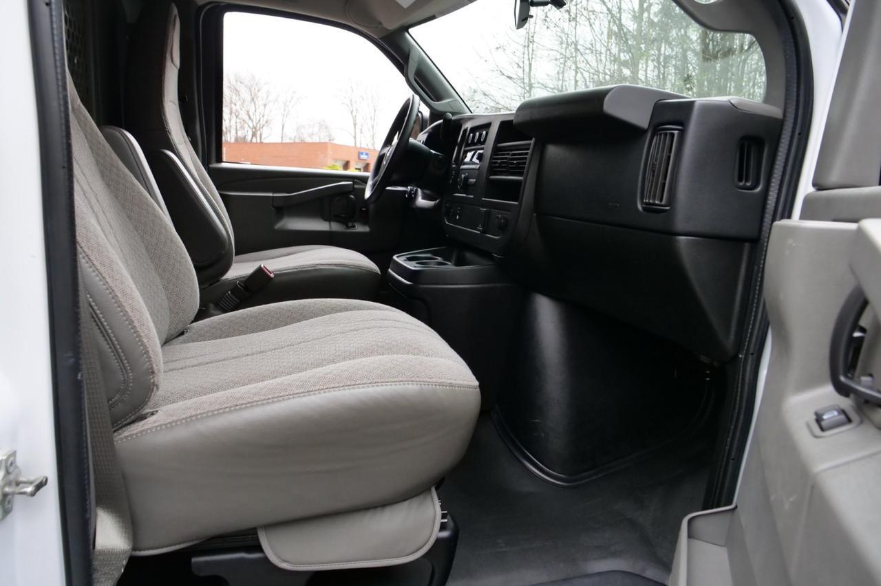 2017 GMC Savana 2500 Cargo Van / Convenience Package / Cruise Control! Lincolnton NC