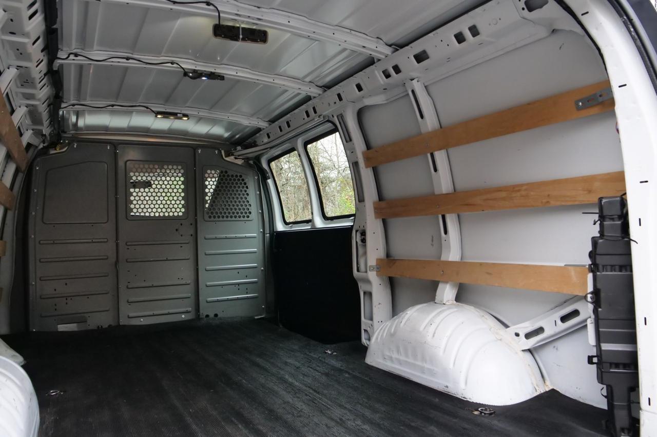 2017 GMC Savana 2500 Cargo Van / Convenience Package / Cruise Control! Lincolnton NC