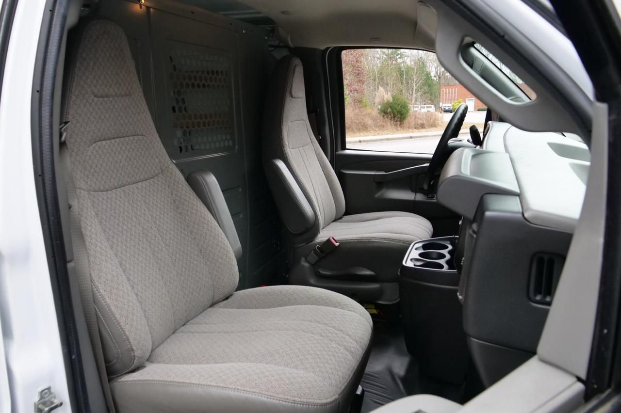 2017 GMC Savana 2500 Cargo Van / Convenience Package / Cruise Control! Lincolnton NC