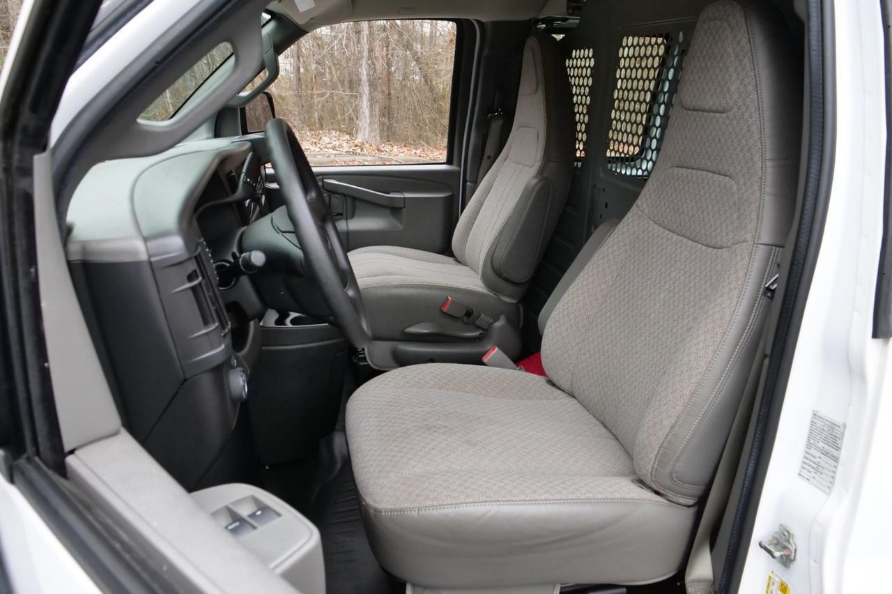 2017 GMC Savana 2500 Cargo Van / Convenience Package / Cruise Control! Lincolnton NC