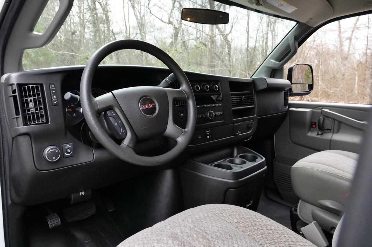 2017 GMC Savana 2500 Cargo Van / Convenience Package / Cruise Control! Lincolnton NC