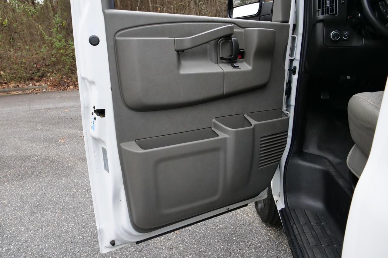 2017 GMC Savana 2500 Cargo Van / Convenience Package / Cruise Control! Lincolnton NC