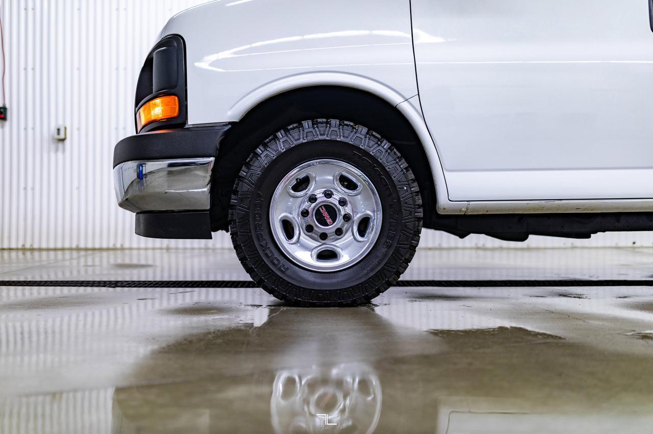 2017 GMC Savana 2500 Extended Cargo Van BCam Red Deer AB