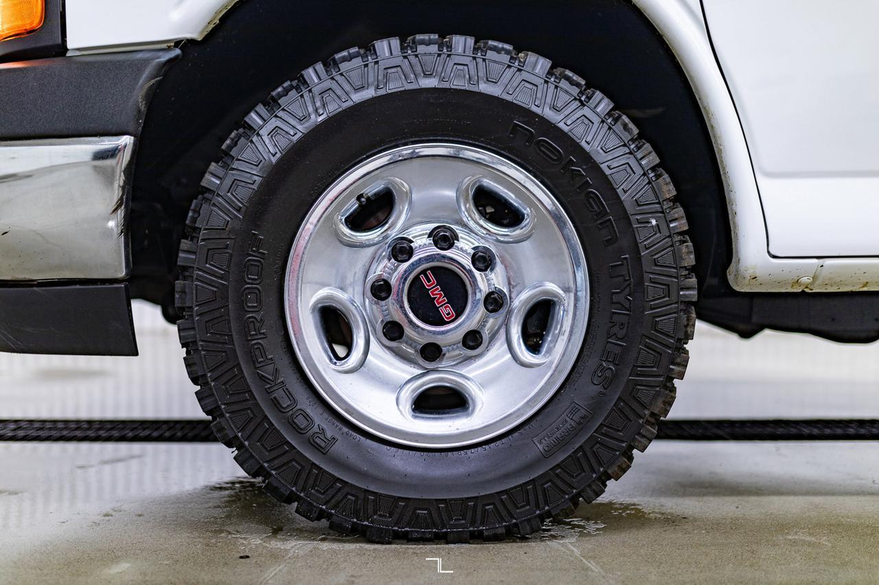 2017 GMC Savana 2500 Extended Cargo Van BCam Red Deer AB