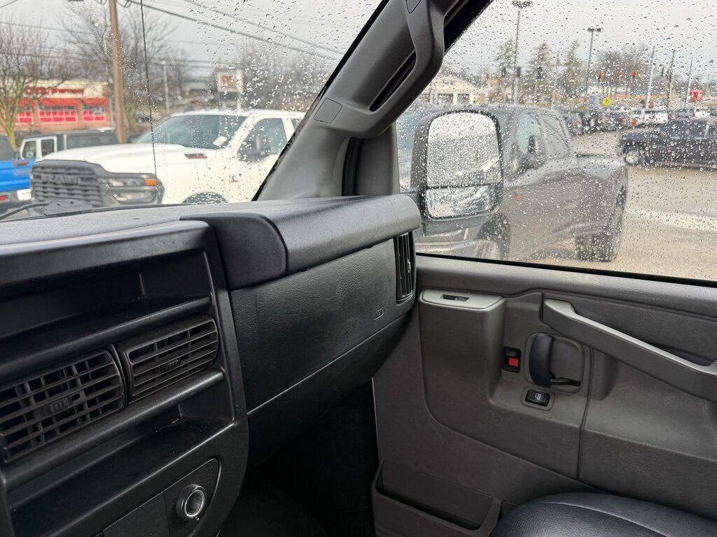 2017 GMC Savana 2500 Work Van Crestwood KY