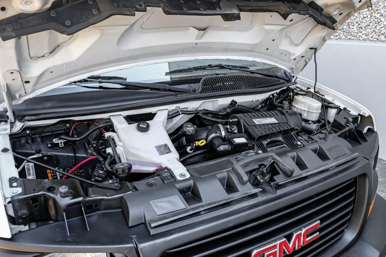 2017 GMC Savana Commercial Cutaway Farmers Branch TX