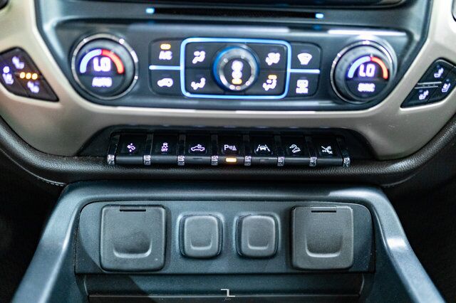 2017 GMC Sierra 1500 4x4 Crew Cab Denali Leather Roof Nav BCam Red Deer AB