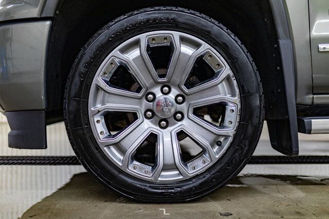 2017 GMC Sierra 1500 4x4 Crew Cab Denali Leather Roof Nav BCam Red Deer AB