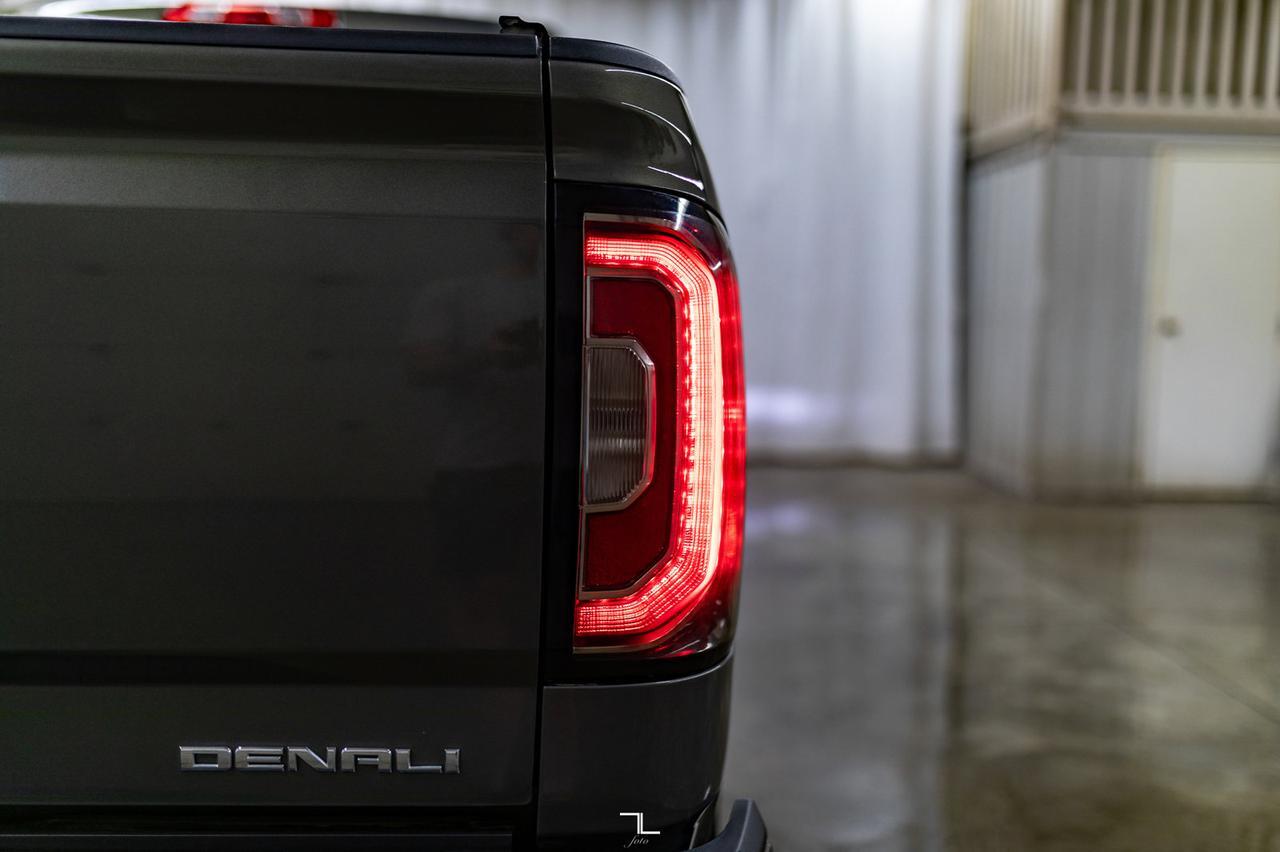 2017 GMC Sierra 1500 4x4 Crew Cab Denali Leather Roof Nav BCam Red Deer AB