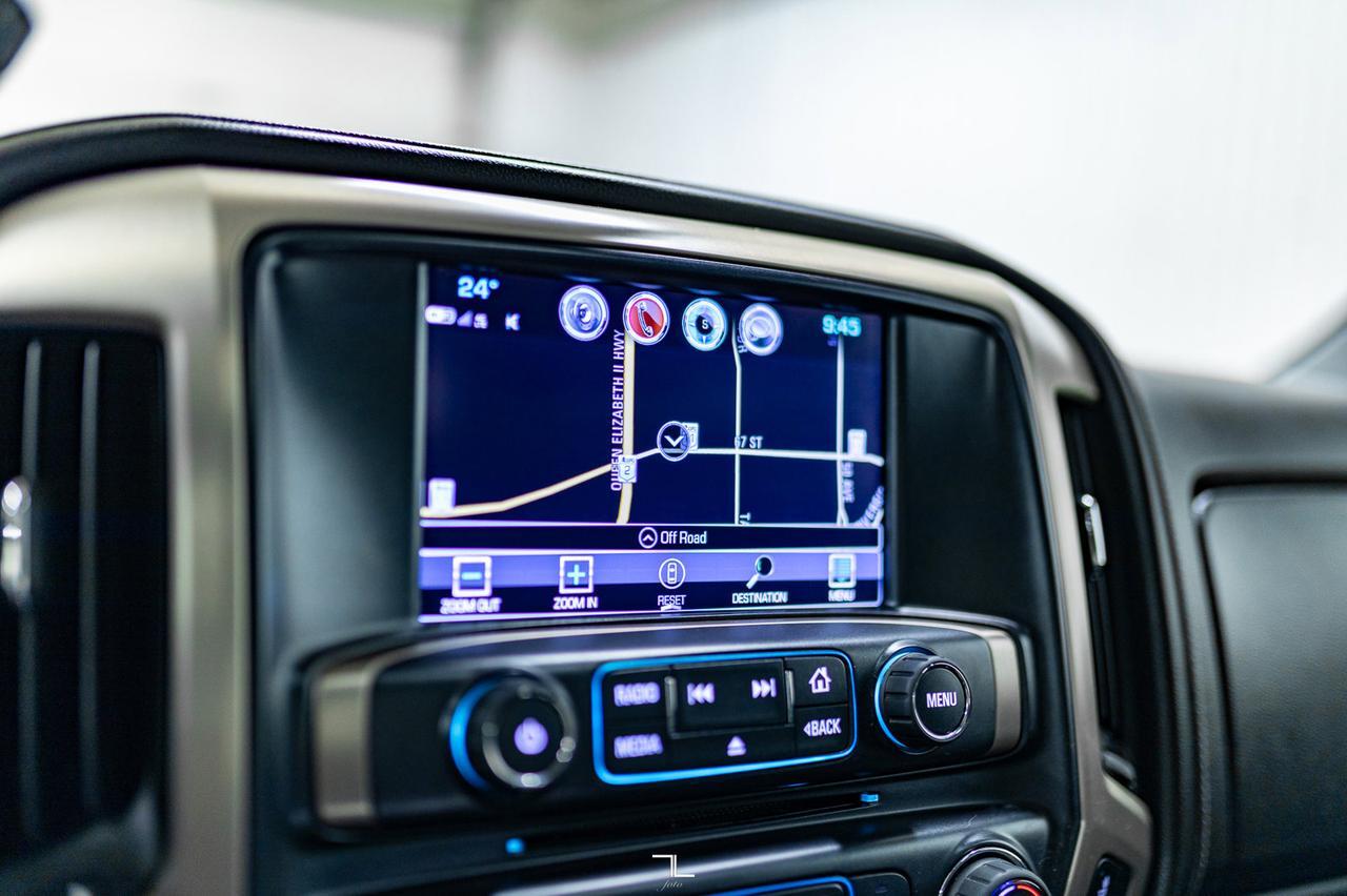 2017 GMC Sierra 1500 4x4 Crew Cab Denali Leather Roof Nav BCam Red Deer AB