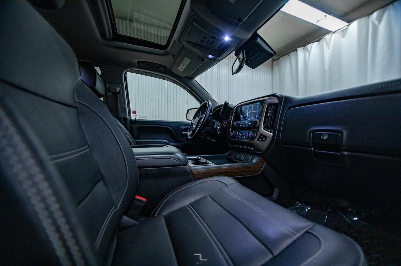 2017 GMC Sierra 1500 4x4 Crew Cab Denali Leather Roof Nav BCam Red Deer AB