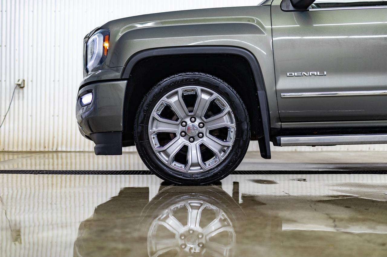 2017 GMC Sierra 1500 4x4 Crew Cab Denali Leather Roof Nav BCam Red Deer AB