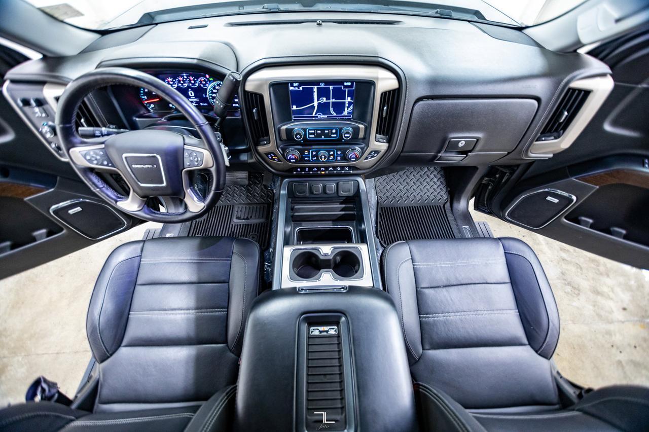 2017 GMC Sierra 1500 4x4 Crew Cab Denali Leather Roof Nav BCam Red Deer AB