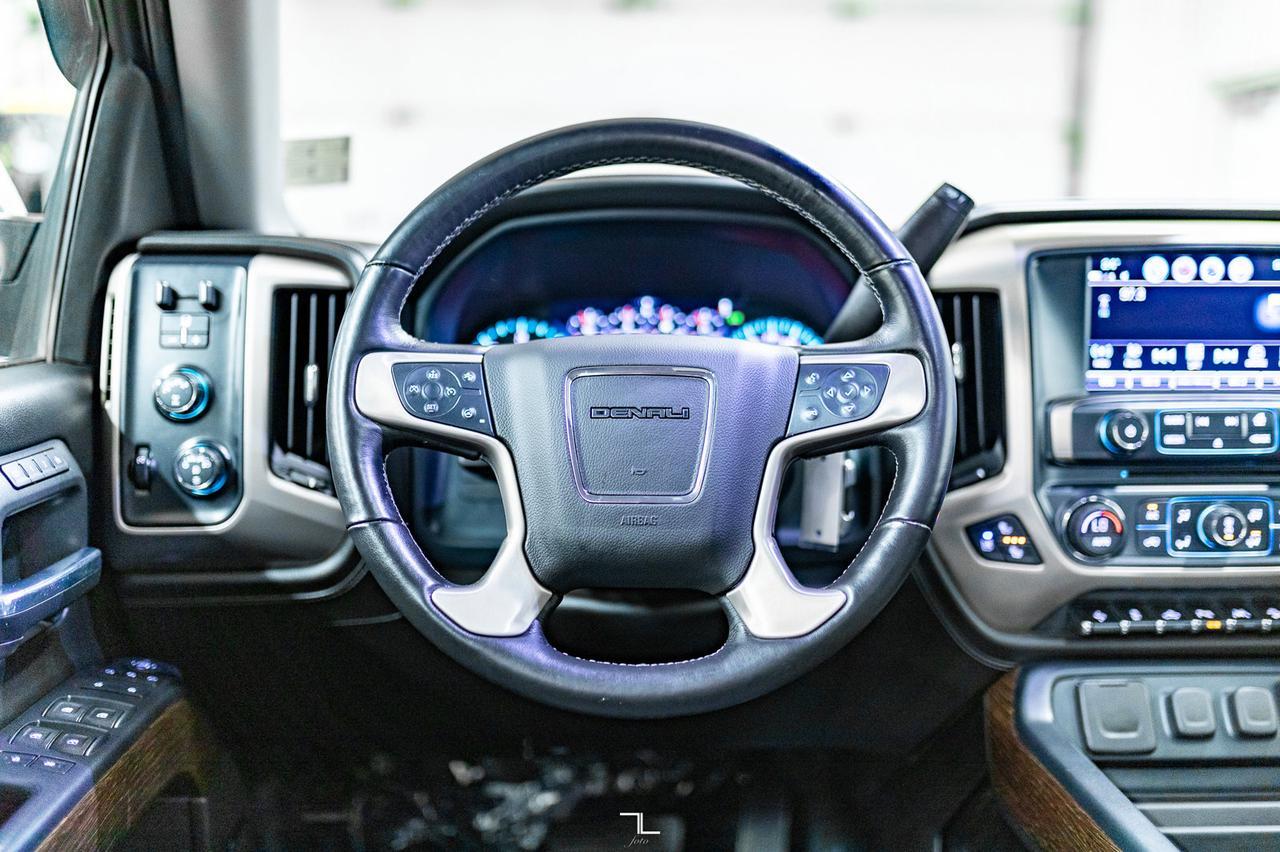 2017 GMC Sierra 1500 4x4 Crew Cab Denali Leather Roof Nav BCam Red Deer AB