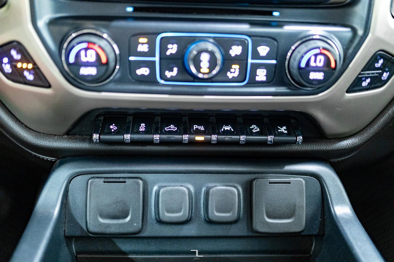 2017 GMC Sierra 1500 4x4 Crew Cab Denali Leather Roof Nav BCam Red Deer AB