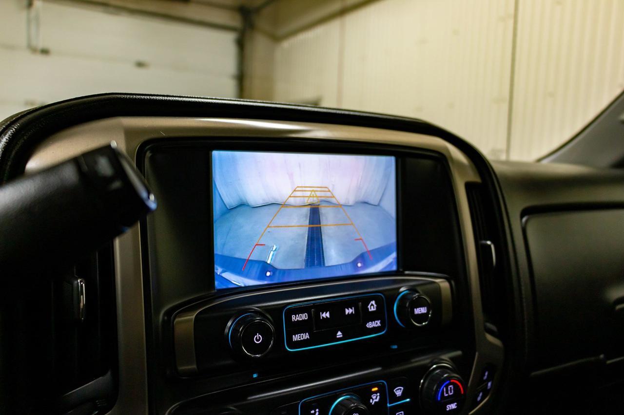 2017 GMC Sierra 1500 4x4 Crew Cab Denali Leather Roof Nav Red Deer AB