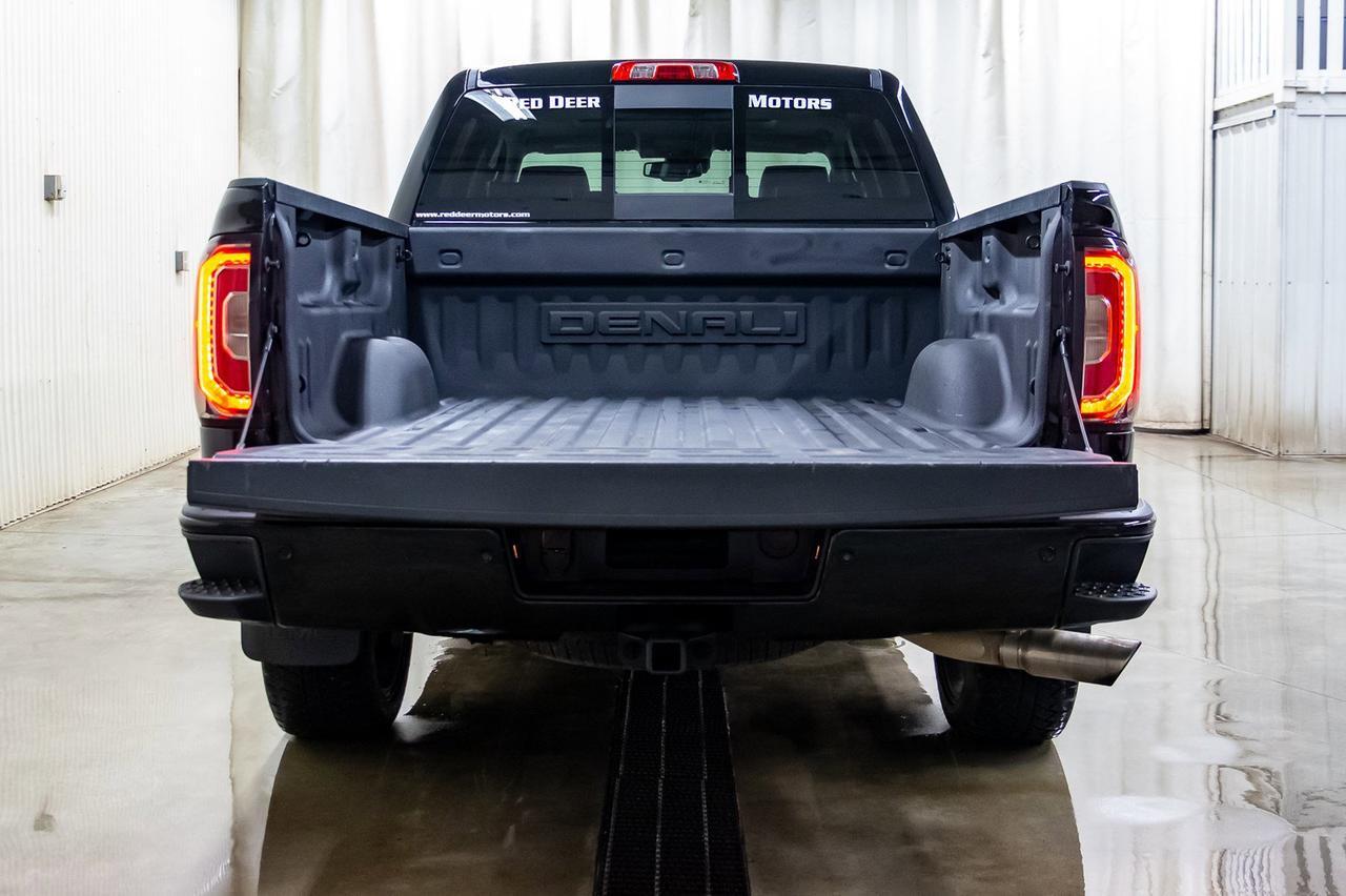 2017 GMC Sierra 1500 4x4 Crew Cab Denali Leather Roof Nav Red Deer AB