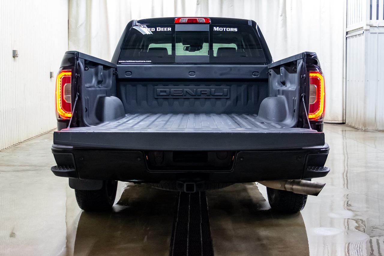 2017 GMC Sierra 1500 4x4 Crew Cab Denali Leather Roof Nav Red Deer AB