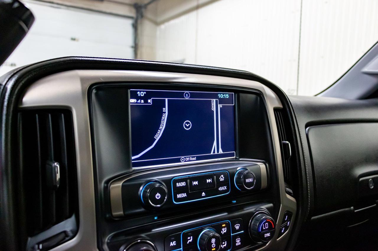 2017 GMC Sierra 1500 4x4 Crew Cab Denali Leather Roof Nav Red Deer AB