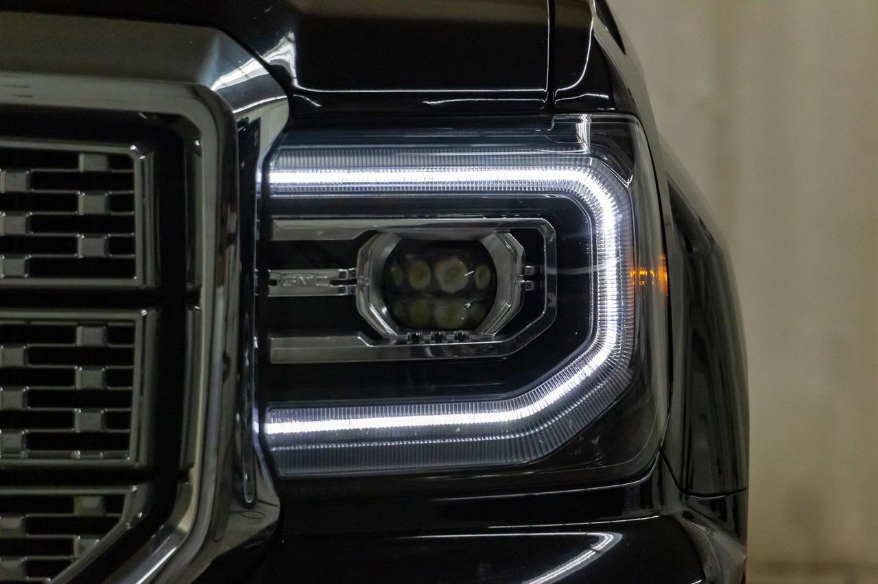 2017 GMC Sierra 1500 4x4 Crew Cab Denali Leather Roof Nav Red Deer AB